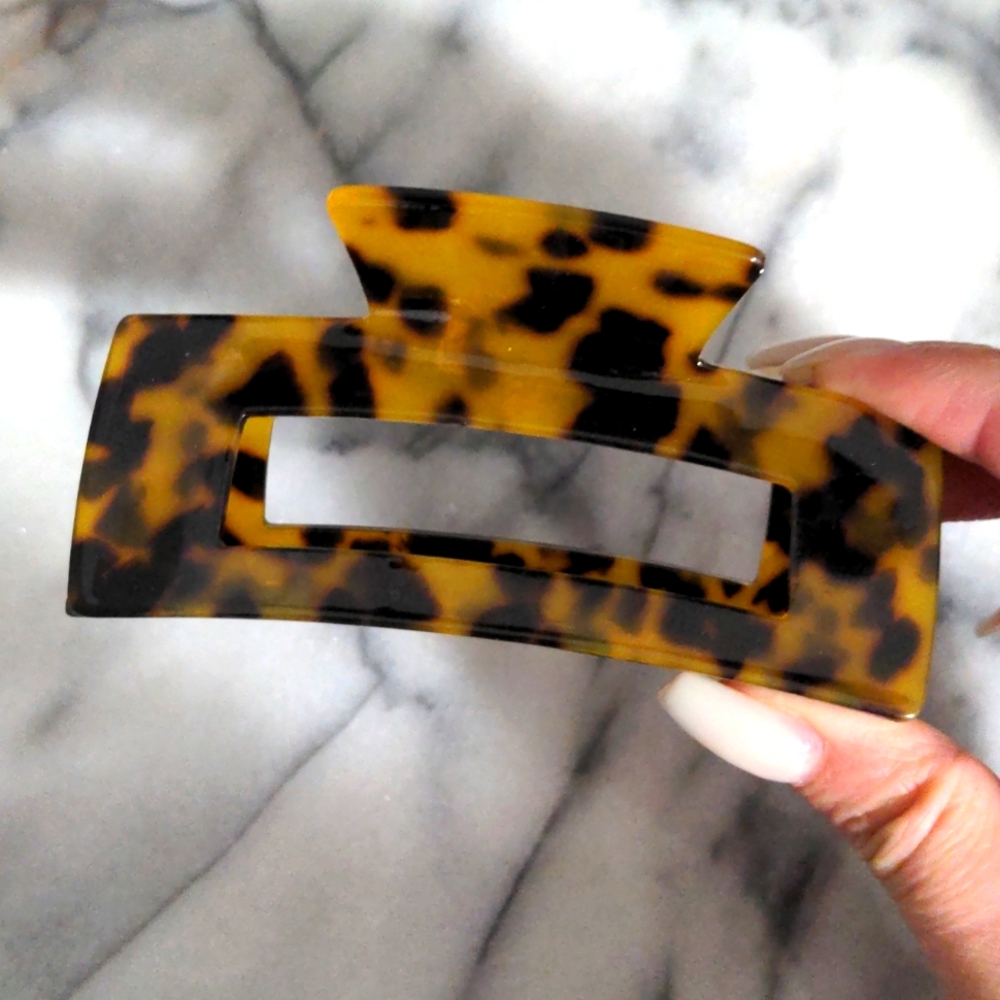 New never used. Hair clip, claw clip
